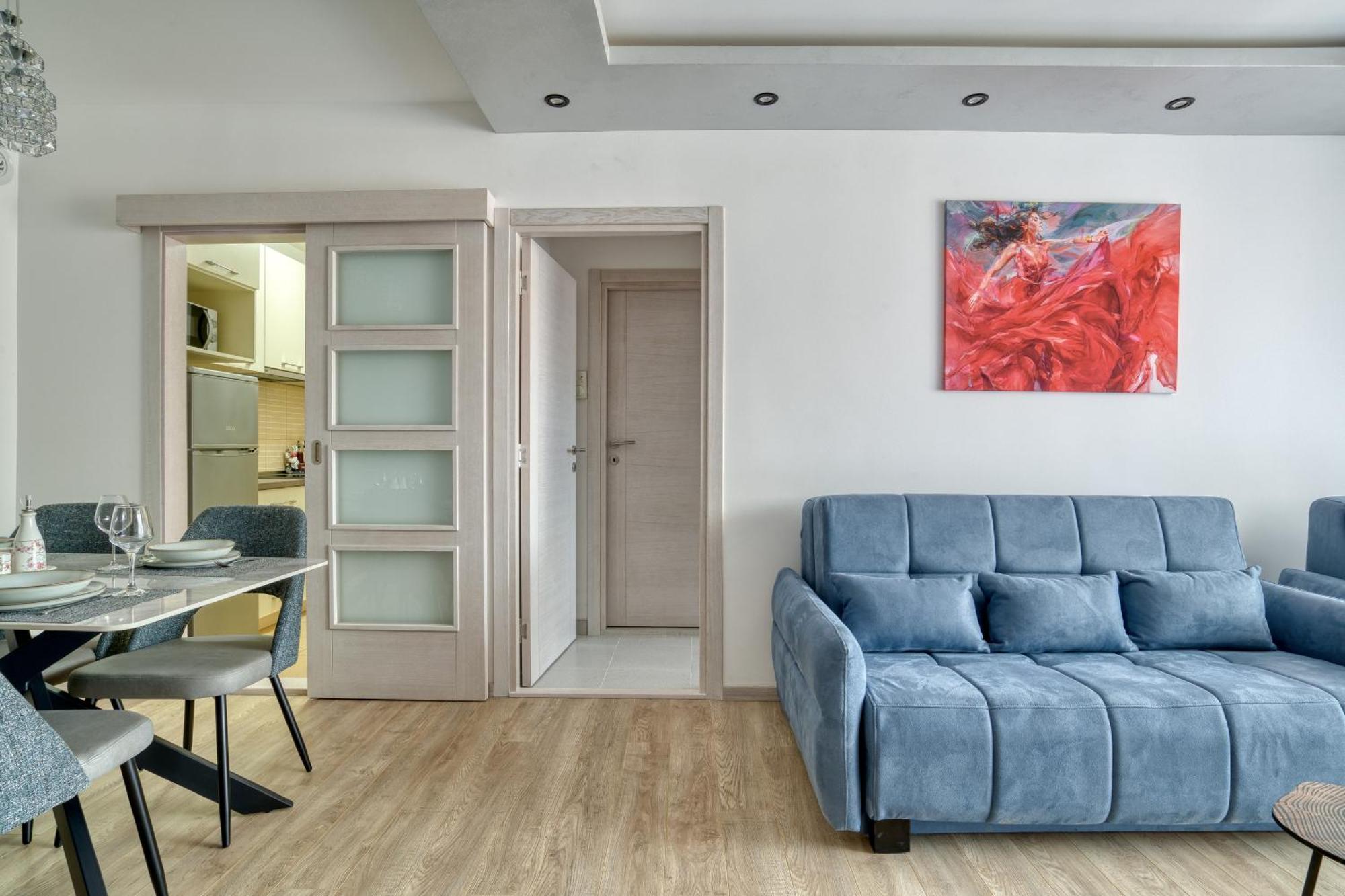Comfort Near The * בודווה