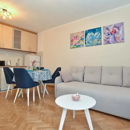 Comfort Apartment Near The Beach Будва Екстер'єр фото